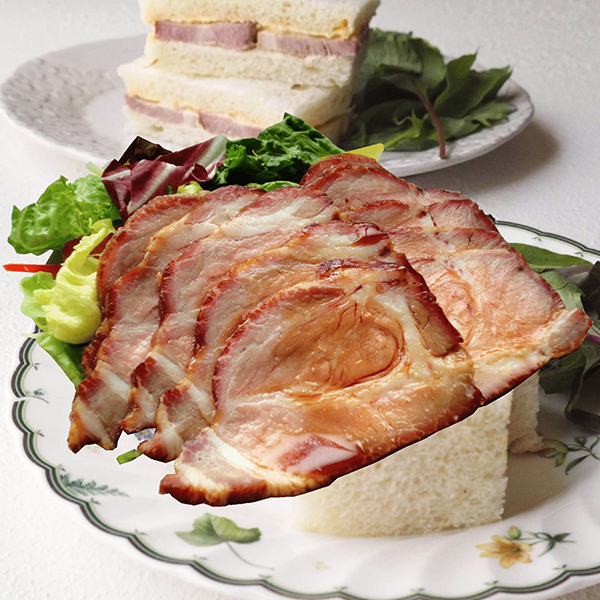 エコ･ピア自家製 窯焼き オリヴィアポークの焼豚